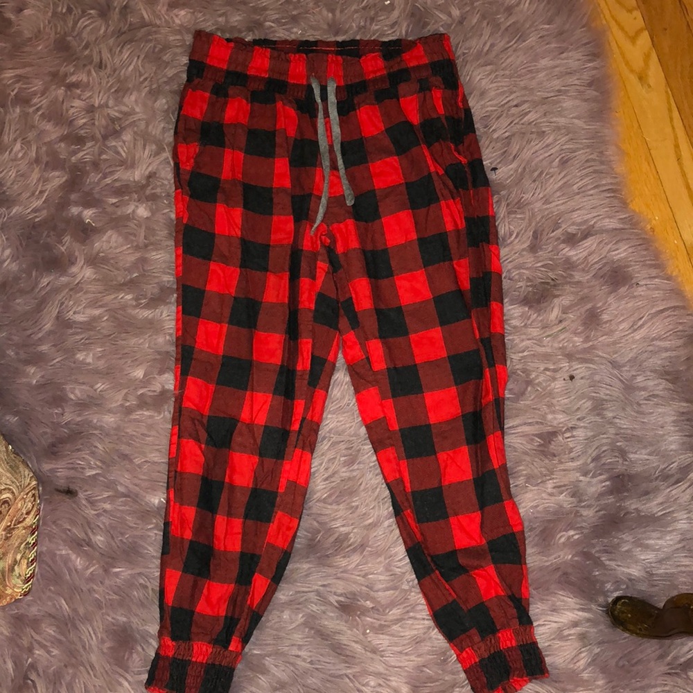 Very soft, barely worn checker print pants